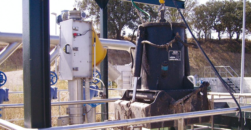 WASTEMASTER GCV Vertical Screw Screens - 2